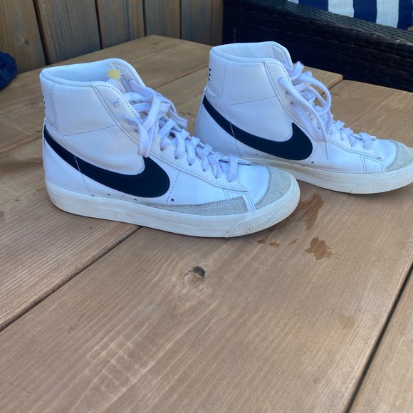 Women’s Blazer Mid ‘77 Sneakers - Picture 11 of 12